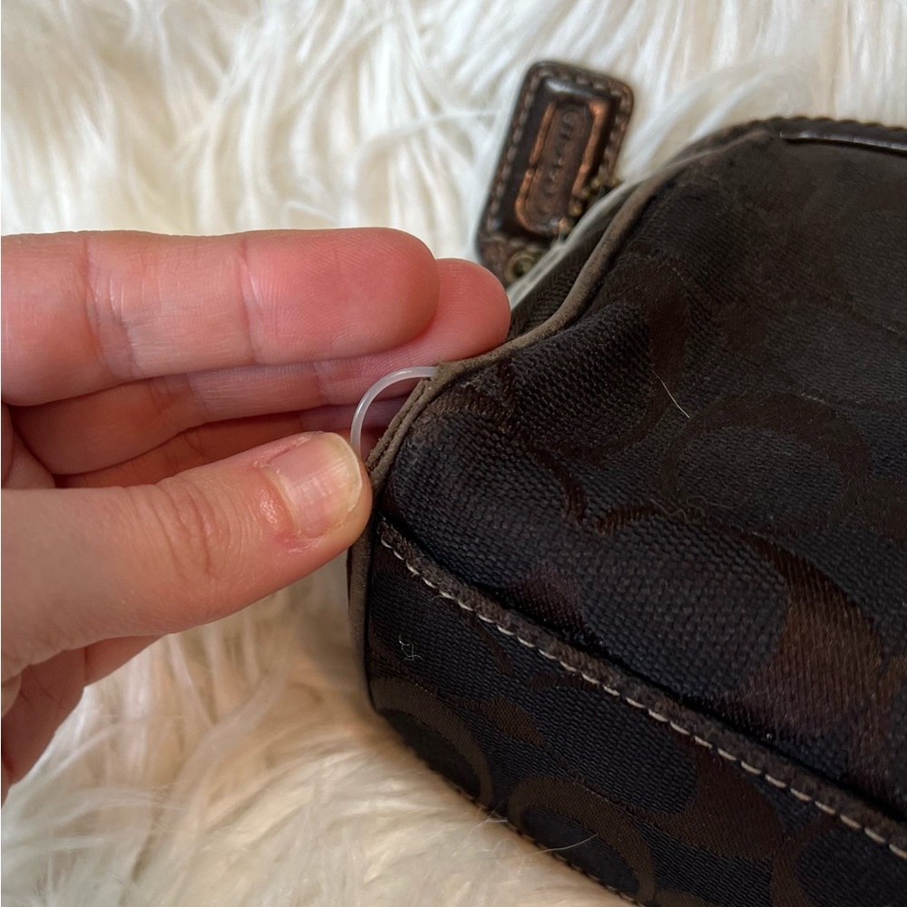 Vintage Coach Legacy Stripe Framed Beauty Pouch Chocolate Brown Kiss‑Lock 🤎🌈 - Picture 6 of 14